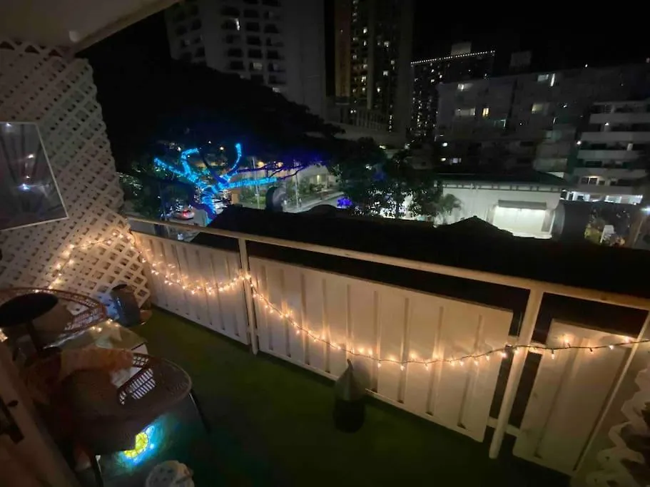 Seashore Waikiki Studio 1 Block From A Beach No Resort Fees Honolulu