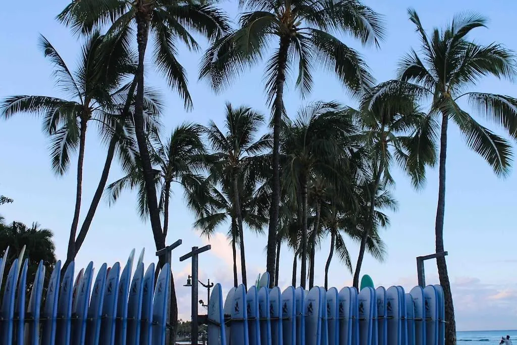Apartment Seashore Waikiki Studio 1 Block From A Beach No Resort Fees Honolulu United States