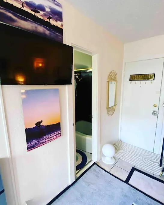 Seashore Waikiki Studio 1 Block From A Beach No Resort Fees Honolulu