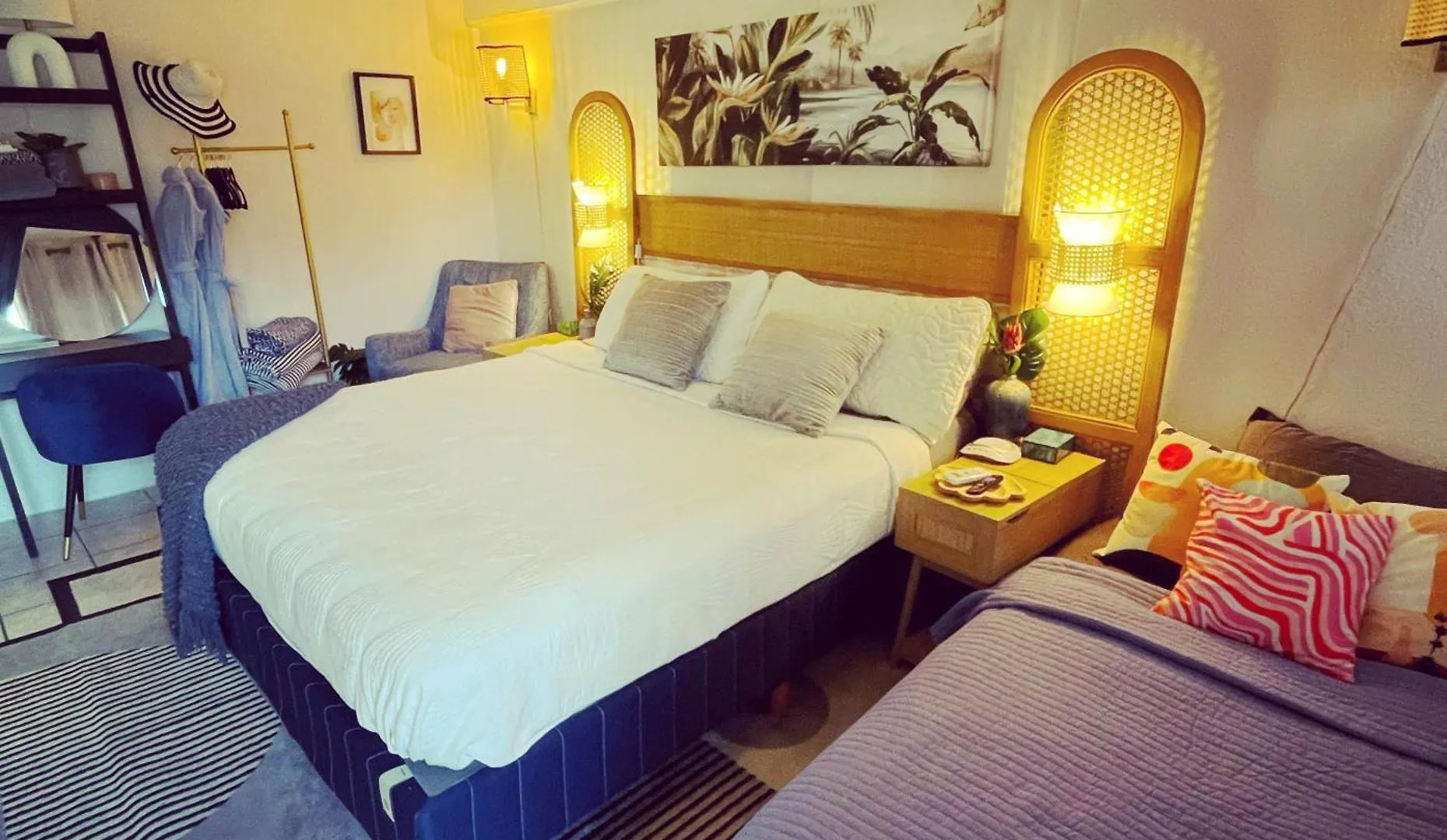 Apartment Seashore Waikiki Studio 1 Block From A Beach No Resort Fees Honolulu